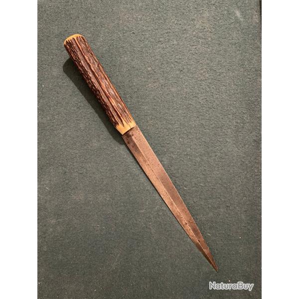 Dague de chasse ancienne � identifier longueur 28,5 cm