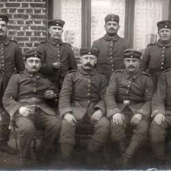 CPA -un groupe Soldat Allemand -N&deg;7599