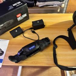 Pulsar Helion XQ38F - 2 batteries - monoculaire thermique - bon &eacute;tat