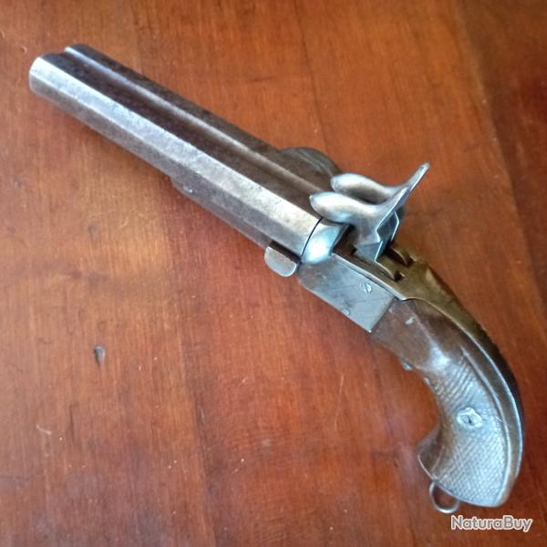 Gros revolver � broches double canons en 16 mm
