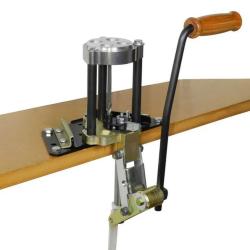 Presse de rechargement Lee &agrave; tourelle 4 trous avec index automatique.