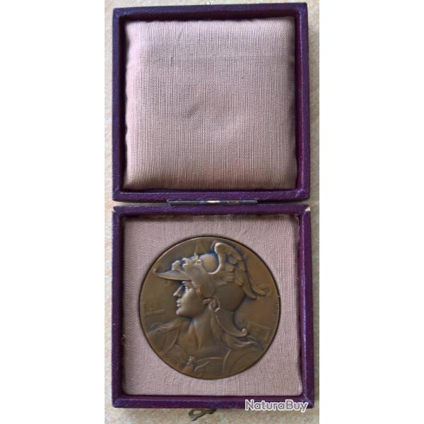 M�daille bronze et son coffret offert par le journal "La France de Bordeaux et Sud-ouest"