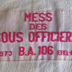 Serviette de table Mess des sous-officiers BA 106 de M&eacute;rignac 1973