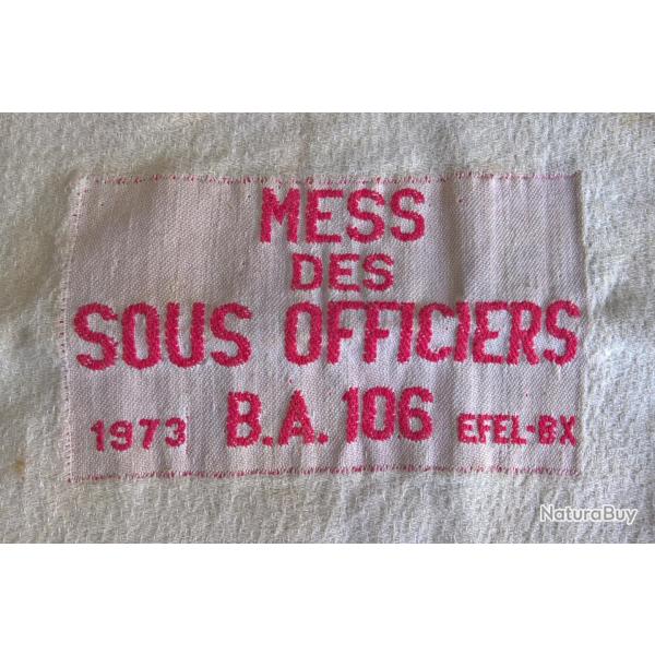 Serviette de table Mess des sous-officiers BA 106 de M�rignac 1973
