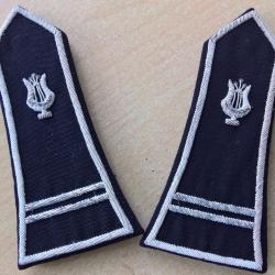 Epaulettes spencer, tenue de soir&eacute;e, de gala