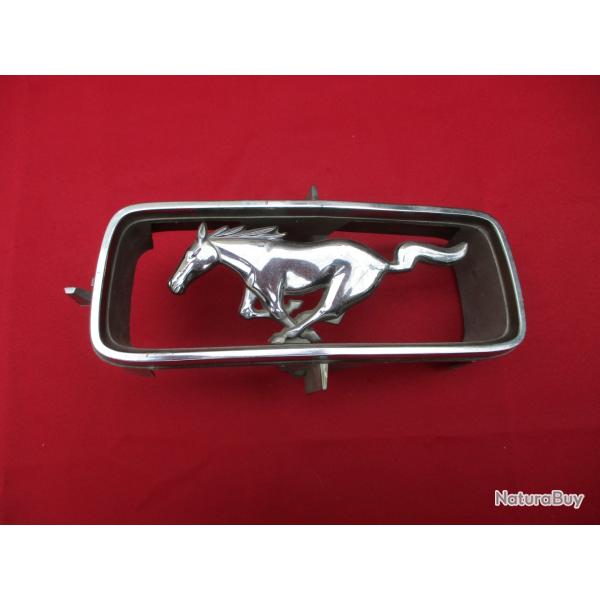 calandre cheval ford mustang