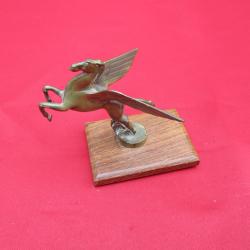 insigne capot  cheval pegase