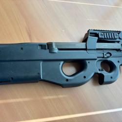 R&eacute;plique Classic Army P90 AEG pour pi&egrave;ces - 1� sans prix de r&eacute;serve !!