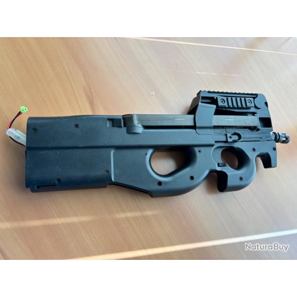 R�plique Classic Army P90 AEG pour pi�ces - 1� sans prix de r�serve !!