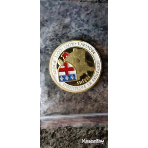 M�daille souvenirs  Port de Fr�jus