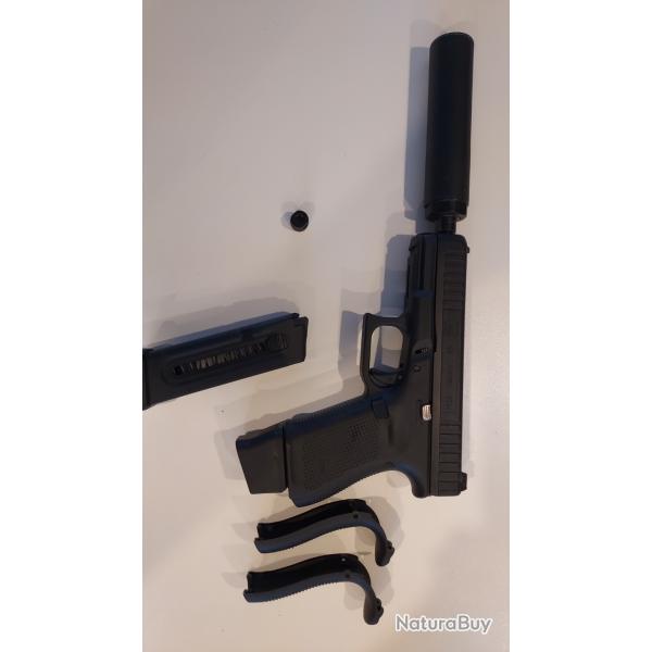 Glock 44 filet� avec silencieux stalon RC