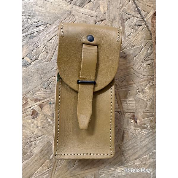 kit de nettoyage pochette cuir  pour mas36/ mas49-46 arm�e francaise