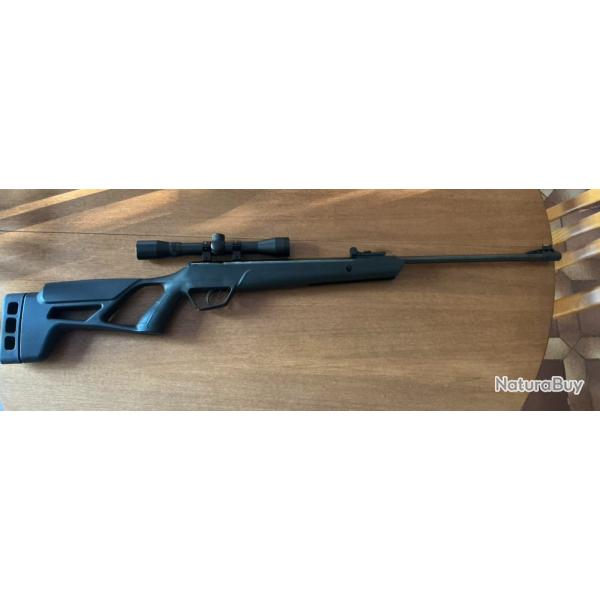 A vendre carabine � air comprim� Crosman Vital short Numero: 20-CT7S lunette 4x324.5mm
