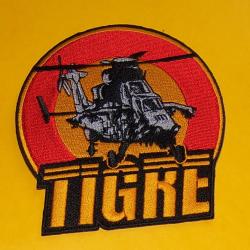 TISSU PATCH :&nbsp;HELICOPTERE DE COMBAT TIGRE , DIAMETRE 10&nbsp;CM , BON ETAT VOIR PHOTOS . POUR TOUT RENSEI