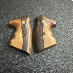 Plaquettes combat Smith et Wesson carcasse K