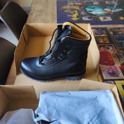 Chaussures commando en cuir