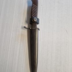 Couteau tranch&eacute;e