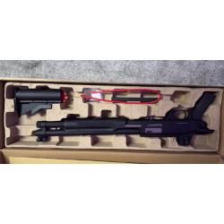 Fusil &agrave; pompe de d&eacute;fense SG68 CO2 88g 14 pouces cal.68 - 19 joules