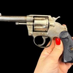 COLT NEW POLICE calibre 38sw