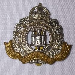 Cap badge insigne de casquette Anglais The SUFFOLK R&eacute;giment WW2