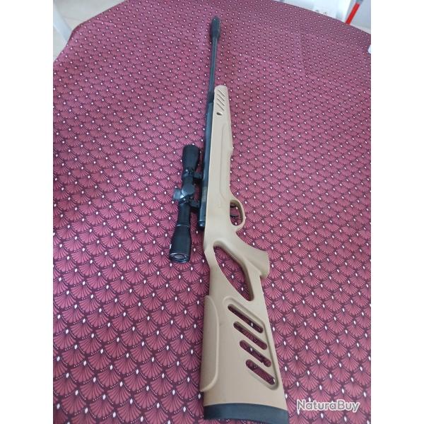 Carabine a plomb suisse arms ,tac 1, nitro piston,lunette 4x32 ,tres peu utilisee,19,9 joules