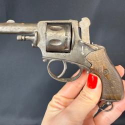 BULLDOG FABRICATION ALLEMANDE cal. 320