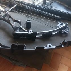 Arc &agrave; poulies HOYT Freestyle.