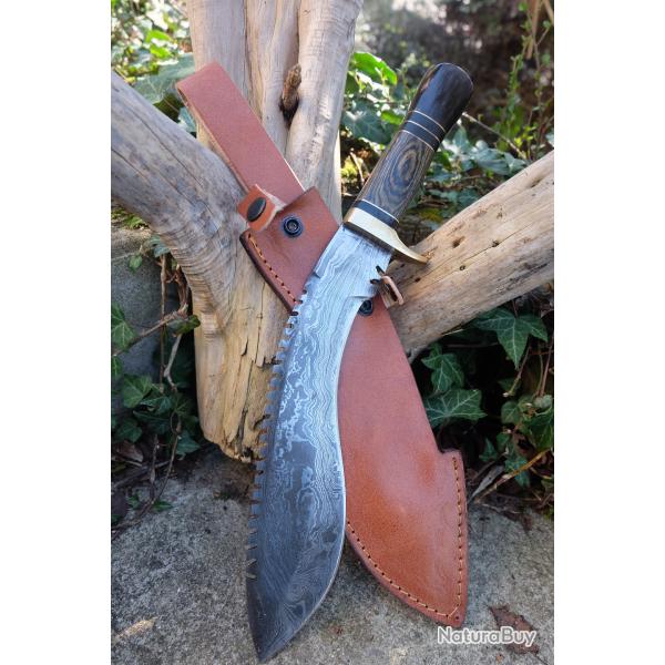 Couteau Kukkri Manche Bois/Corne Garde Laiton Lame Acier Damas 256 COuches Etui Cuir Fab Artisanale