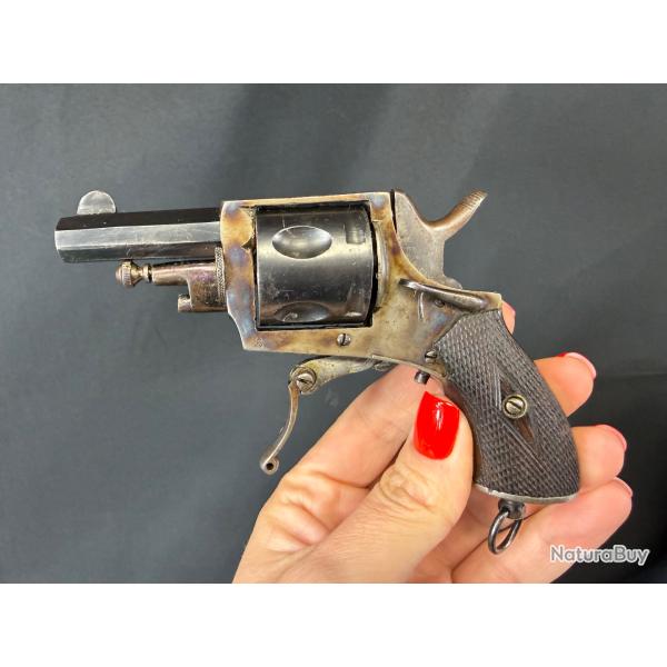 MAGNIFIQUE REVOLVER BULLDOG BELGE cat. 320