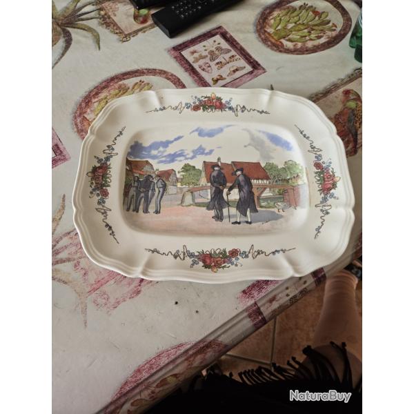 PLAT DE LA FAIENCERIE FRANCAISE DE SARREGEMINES
