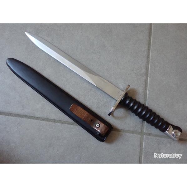 RARE BAIONNETTE SUISSE MDLE FASS 57 avec fourreau 1er type : Languette en cuir encore pr�sente