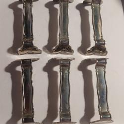 LOT DE PORTE-COUVERTS EN M&Eacute;TAL ARGENT&Eacute;