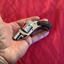 Revolver Bulldog calibre 22 short