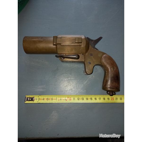 Lance fusee fran�ais de l'a�ronautique 1917