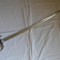 SABRE OFFICIER DE CAVALERIE TYPE ARMEE D'AFRIQUE-MONTURE EN FER- LAME W.K & C. (SOLINGEN)