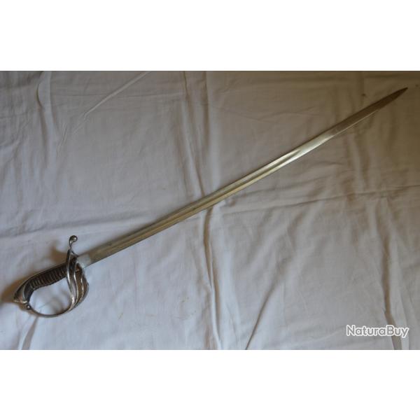 SABRE OFFICIER DE CAVALERIE TYPE ARMEE D'AFRIQUE-MONTURE EN FER- LAME W.K & C. (SOLINGEN)