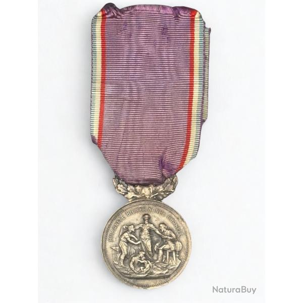 (60.011) M�daille de l'Acad�mie du D�vouement National