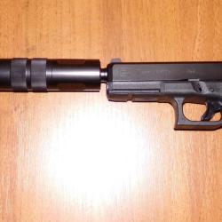 PISTOLET GLOCK 17 GEN 5 FS FILET&Eacute; CAL 9MM AVEC SILENCIEUX ET 3 CHARGEURS