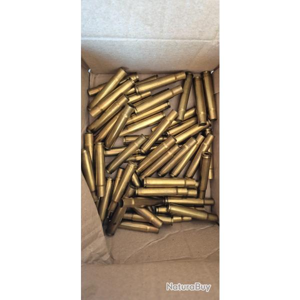 Douilles vides de 35 Whelen pour rechargement, tir�es une fois.