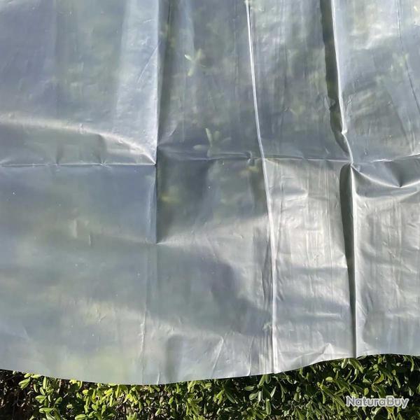Voile de croissance semi-transparent 2,5x10m pour protection des cultures