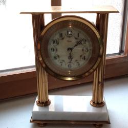 pendule de comptoir Vedette sur socle marbre