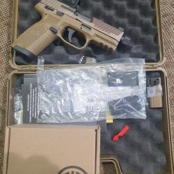 OCCASION ETAT NEUF : FN mle 502 TACTICAL FDE cal 22 LR canon filet&eacute; + viseu SIG SAUER mle ROMEO ZERO