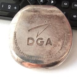ancien presse papier DGA (plaquer argent)