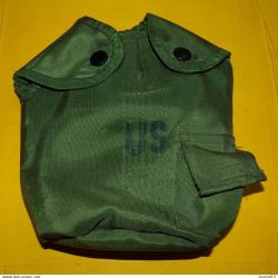 ARMEE AMERICAINE U.S : ETUI DE GOURDE EN NYLON ,&nbsp; DE FABRICATION ACTUELLE&nbsp;  ETAT NEUF&nbsp; VOIR PHOTOS .