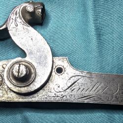 Platine &agrave; percussion de collections (petite restauration &agrave; effectuer=