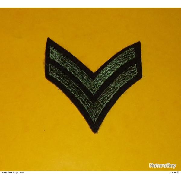 ARMEE AMERICAINE U.S : GALON DE CAPORAL POUR VESTE DE L'ARMEE AMERICAINE ,BON ETAT VOIR PHOTOS . POU