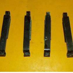 ARMEE AMERICAINE U.S : LOT DE 4 TIRETTES POUR LE PORT DE MATERIEL AU CEINTURON&nbsp; ,&nbsp;&nbsp;VENDU EN BON ETAT