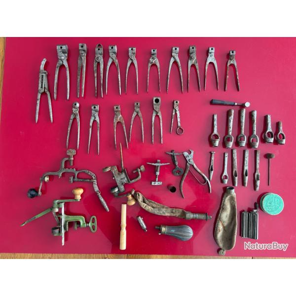 Grand lot de moules � balles Anciens " bidons vides, sans poudre