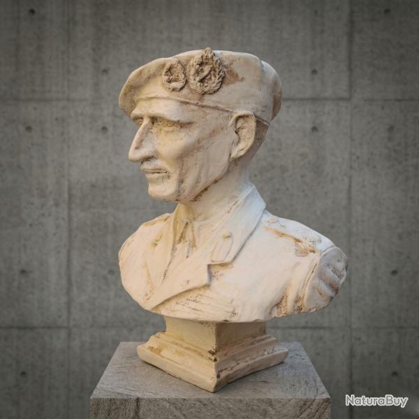 Buste du Mar�chal Montgomery ( Hauteur : 17 cm )