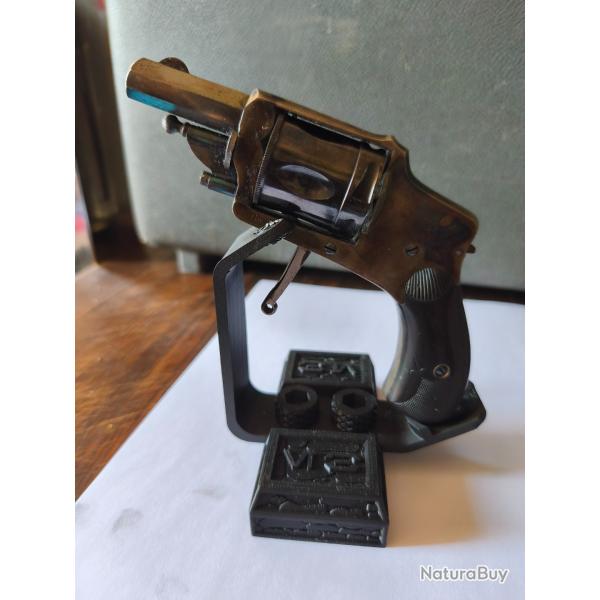 Revolver bulldog calibre 8x92 neuf superbe